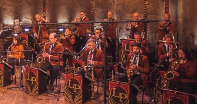 4a15566a_100-Years-of-Big-Bands-LP-Swing-Orchestra-with-Matt-Ford-Georgina-Jackson-and-Emma-Holcroft.jpg